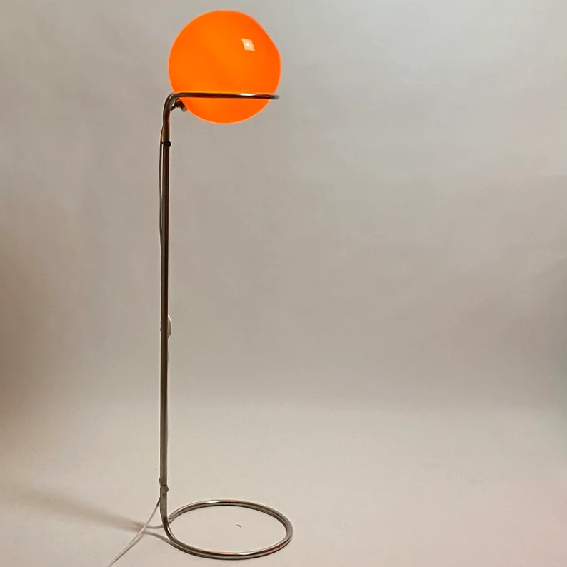 floor lamp